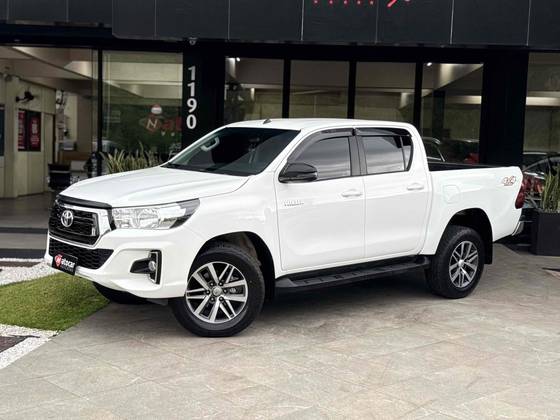 TOYOTA HILUX 2.8 NARROW 4X4 CD 16V DIESEL 4P MANUAL